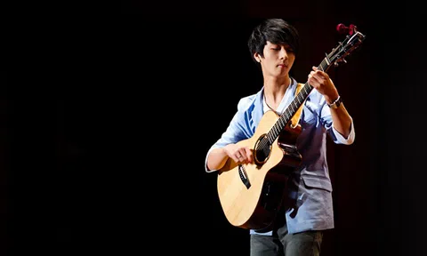 Thần đồng guitar Hàn Quốc Sungha Jung `tái ngộ` khán giả Việt Nam